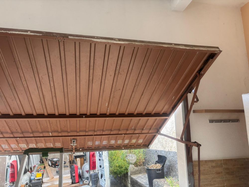 Portão basculante