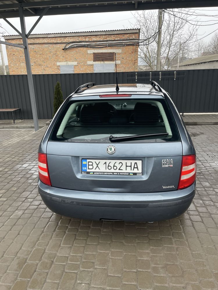 Продам авто шкода фабія 2006 рік мотор 1.4 16 клапанів авто на ходу