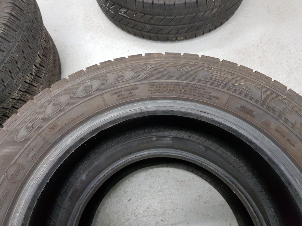 Opony zimowe Goodyear 2 sztuki 225/55/17 C