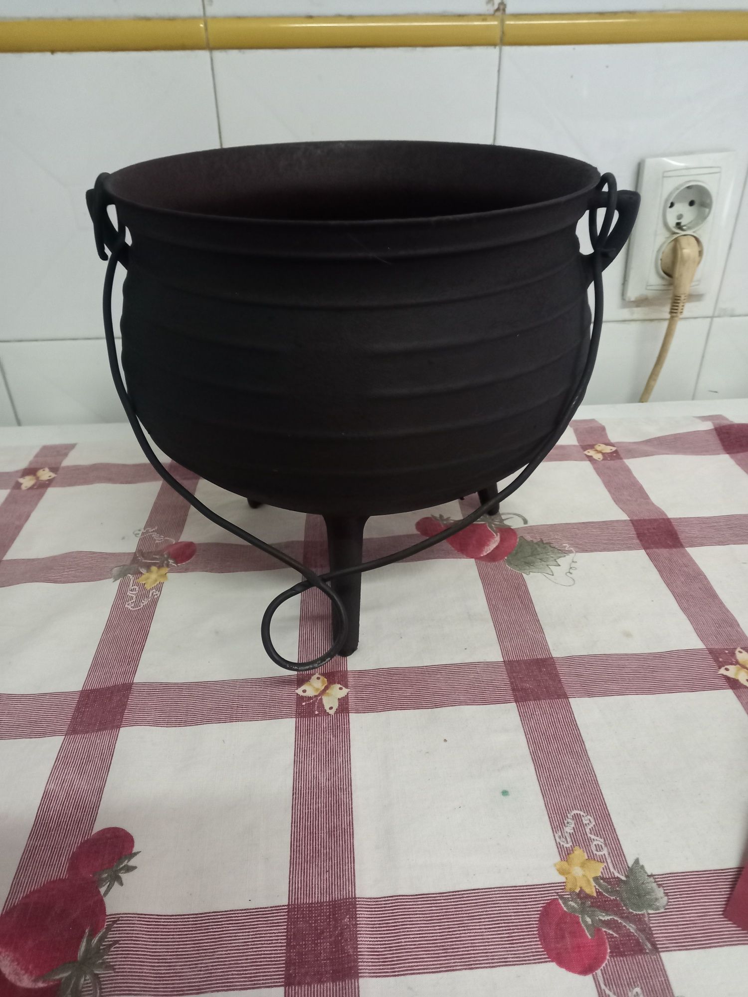 Panela Antiga de ferro.