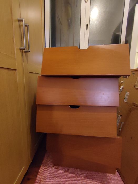 Beliche Triplo impecável em madeira maciça