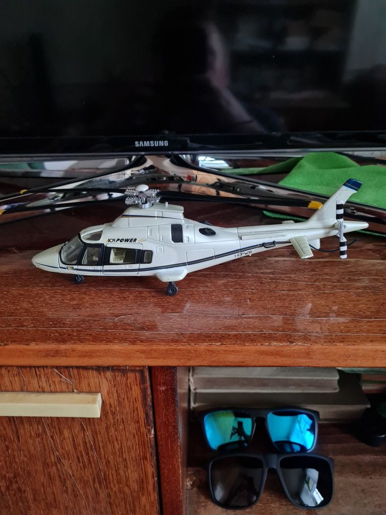 Модели вертолетов 1:43