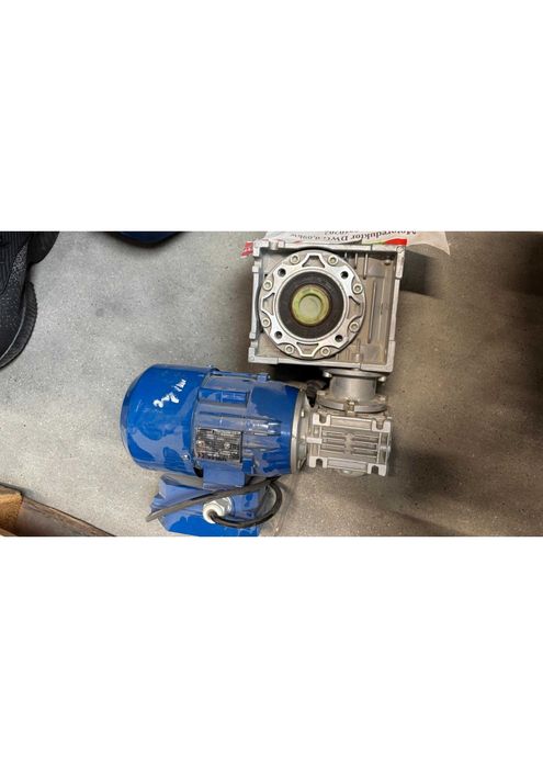 Motoreduktor DWG 0,09 KW