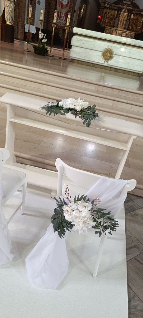 Dekoracje weselne, dekoracja kościoła, ślub, wesele, kwiaty, florystyk