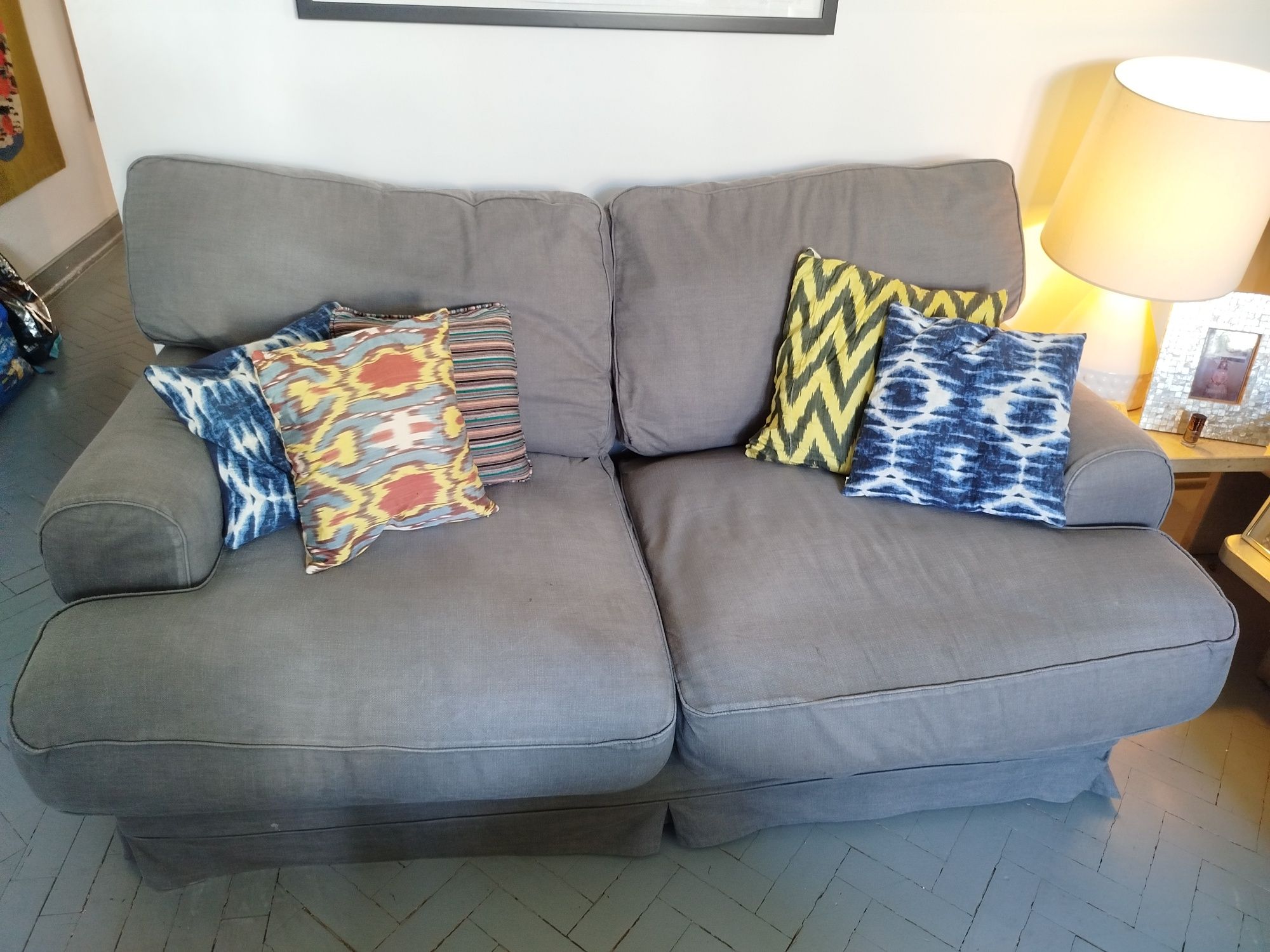 Sofá cinzento Ikea