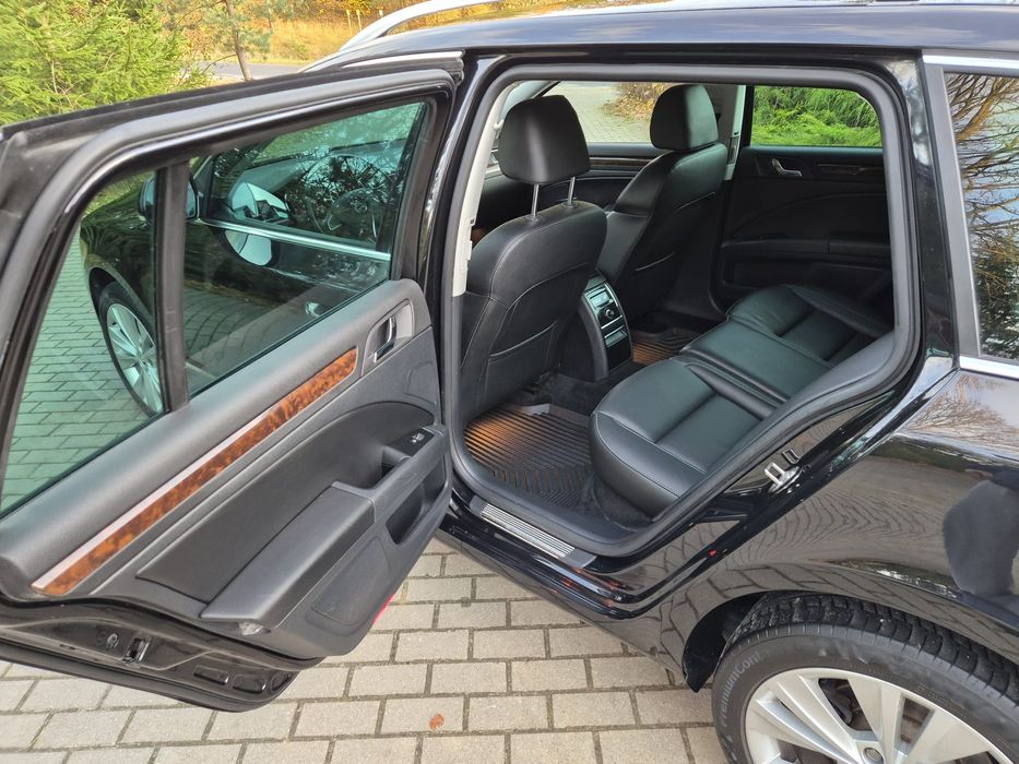 Skoda Superb Combi 2.0 TDI DSG Exclusive