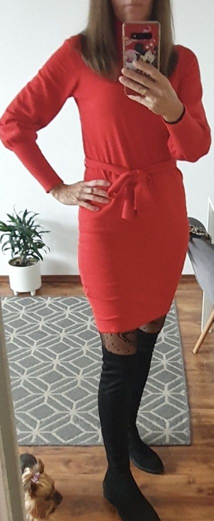 Sukienka czerwona z Mohito