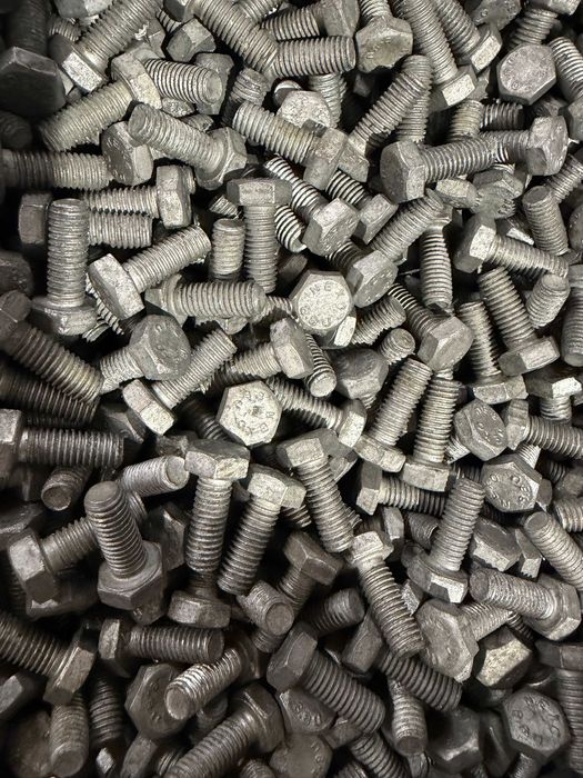 Śruby i inne elementy montażowe – Likwidacja magazynu