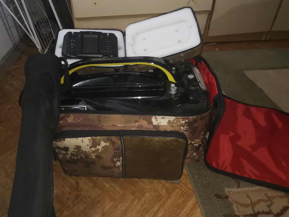 Łódka zanętowa Infinity 2.0