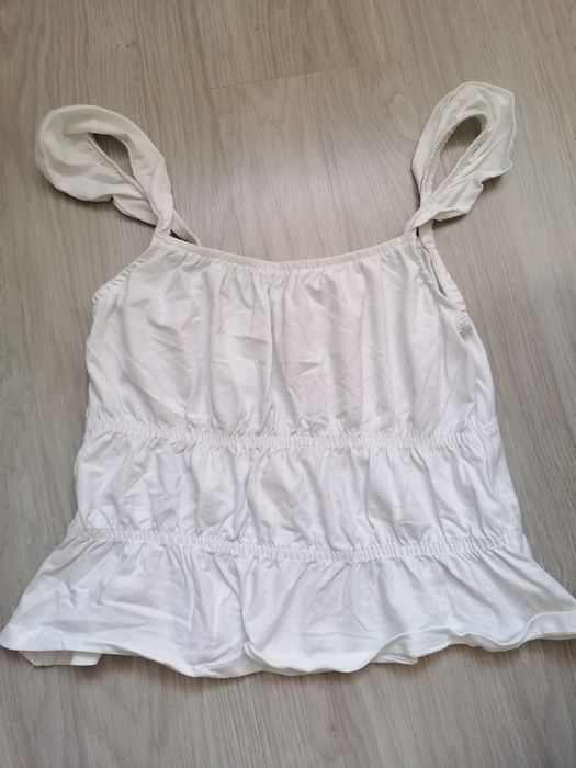 Topik na ramiączkach biały