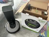 Irobot roomba i7+