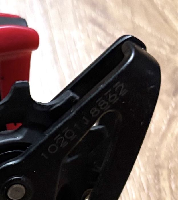 Desviador traseiro Sram Force eTap AXS D1. 12V