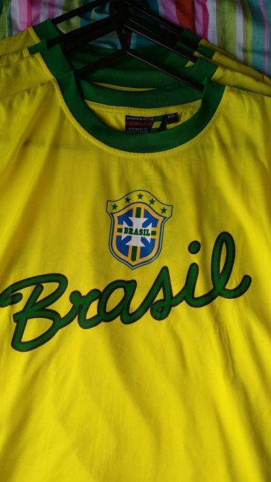 Camisetas seleção brasileira + Coletes para festas