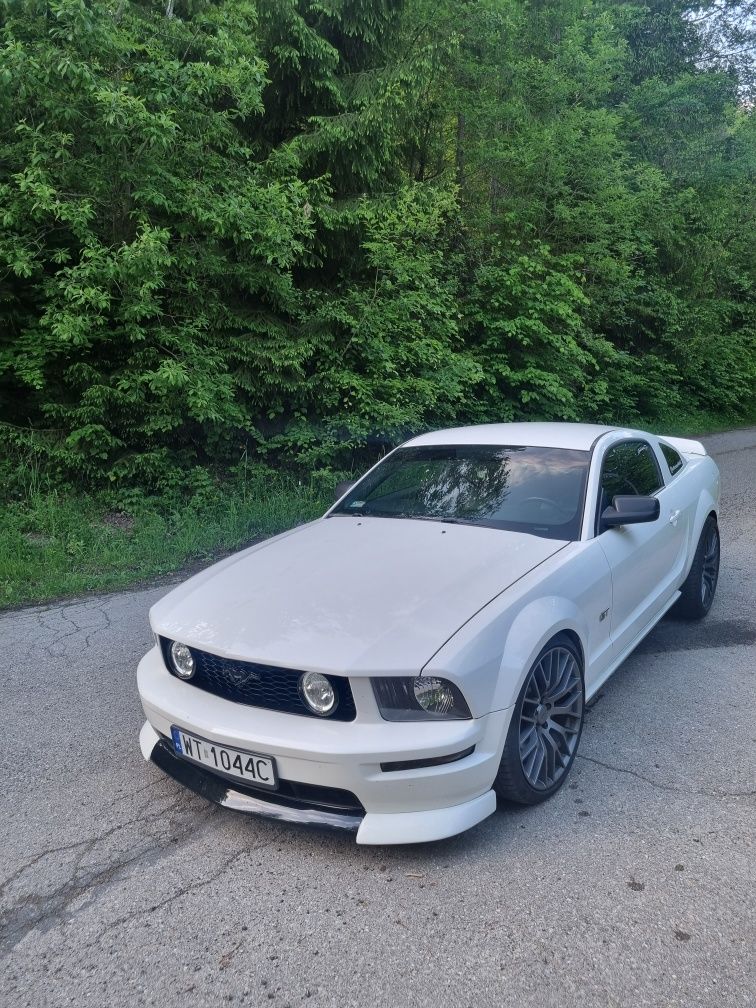 Ford Mustang GT 4.6 v8 Nowy lakier !