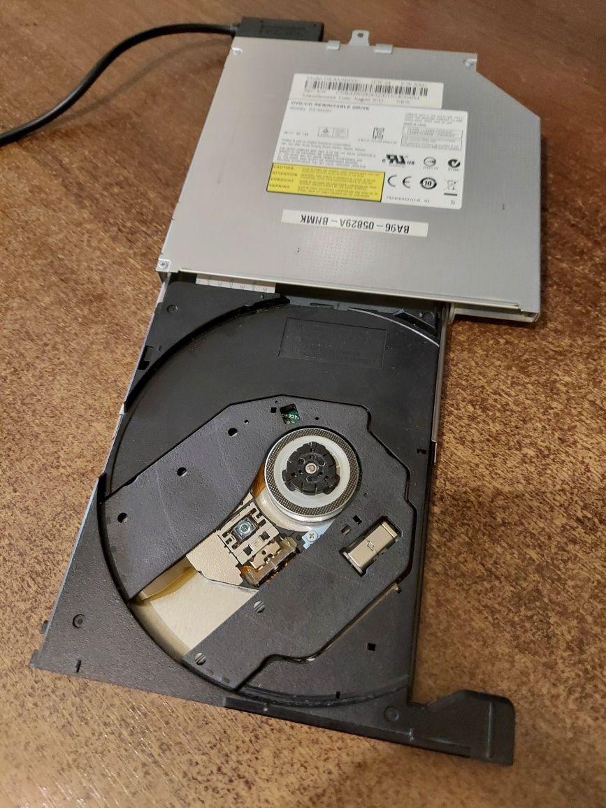 Дисковод DVD-RW для ноутбука