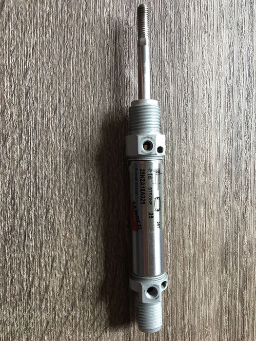 Пневмоцилиндр Camozzi 25N2A16A025