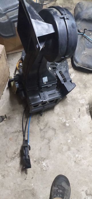 продам радіатор та вентилятор пічки на фольскваген джета 2