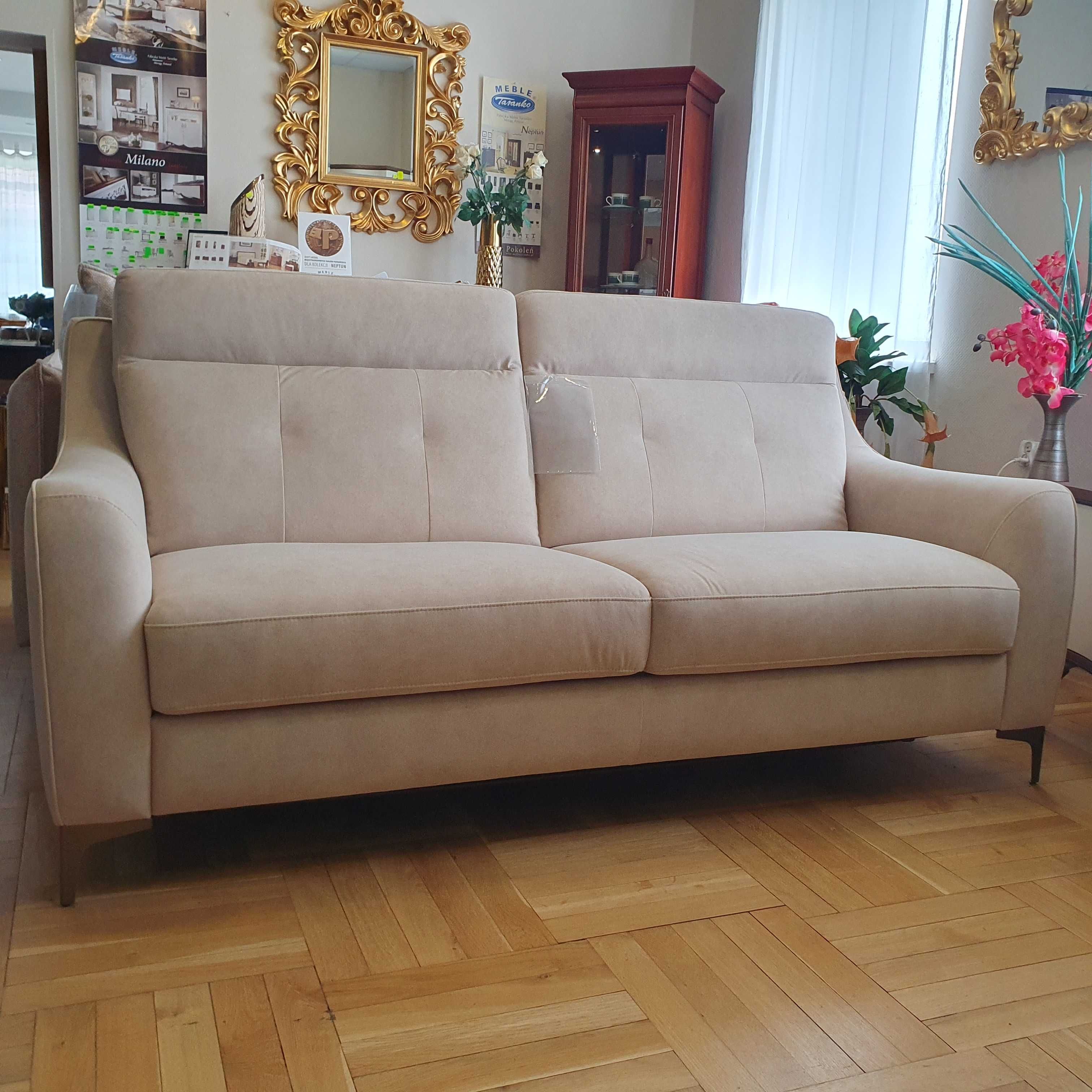 Komfortowa sofa ze spaniem na materacu Camomilla Vero