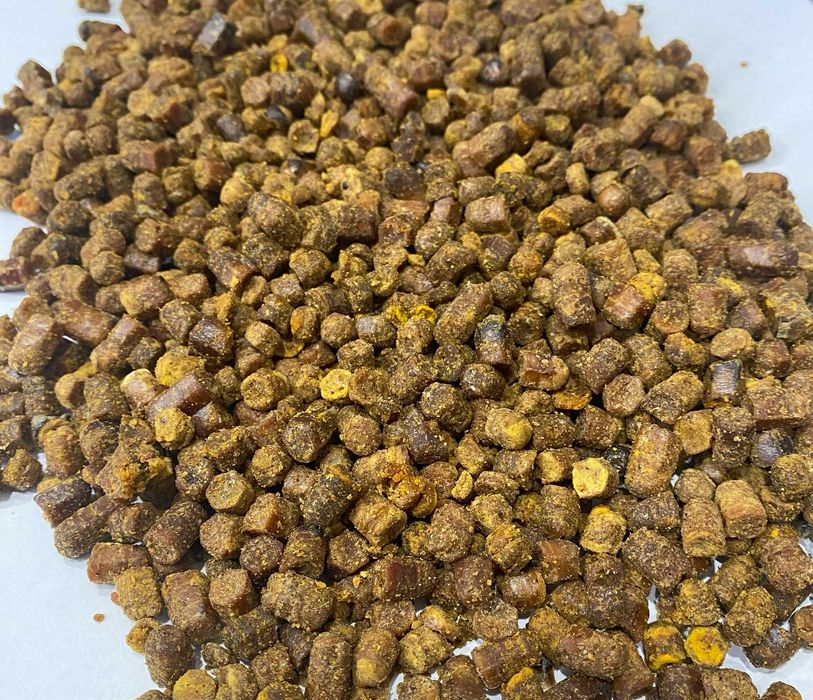 Pierzga Pszczela w miodzie z własnej pasieki 400g