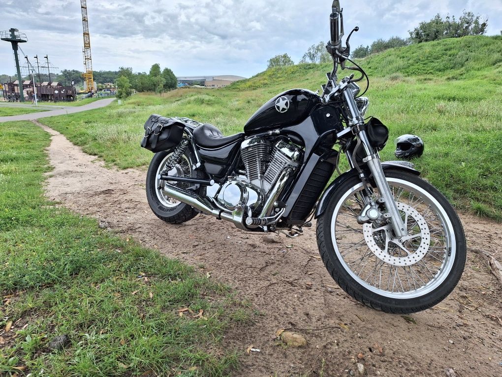 Suzuki vs 800 intruder