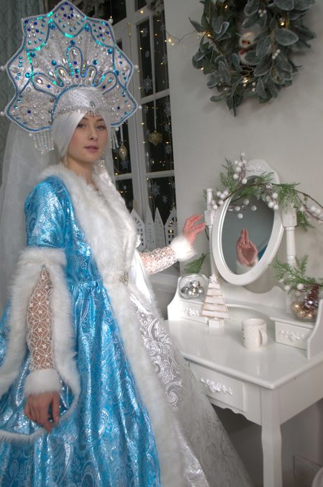 Святий Миколай  та снігова Королева аніматори на дім корпоратив