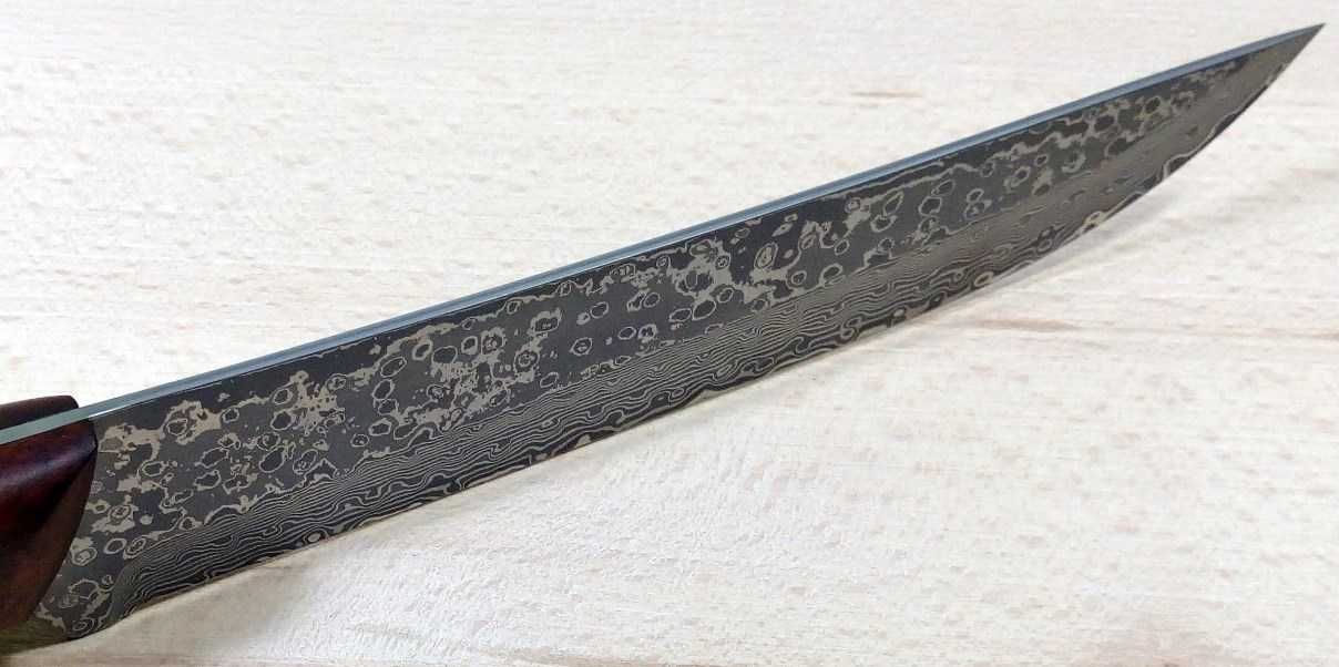 Кований ніж для м'яса з 67 шарів дамаської сталі VG-10 з чохлом