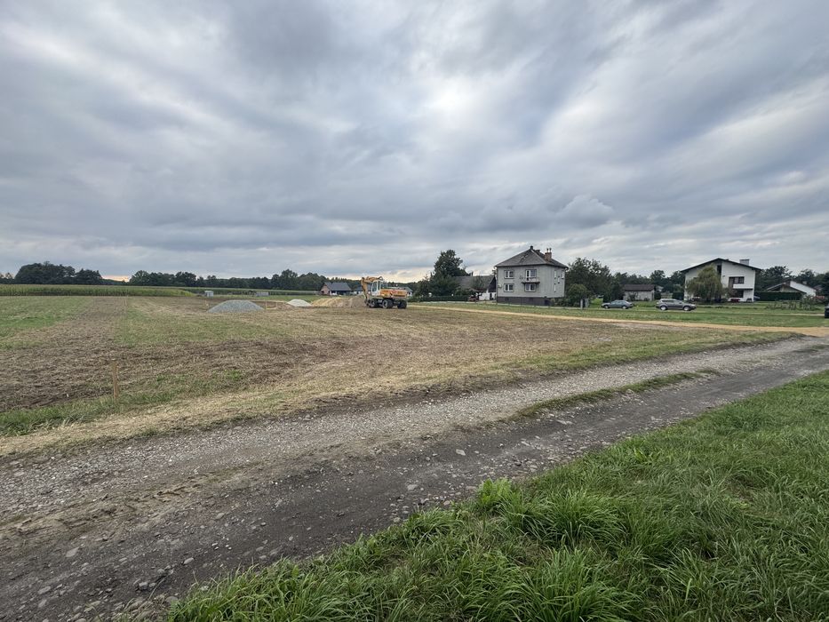 Działka budowlana 10 ar Poreba Wielka