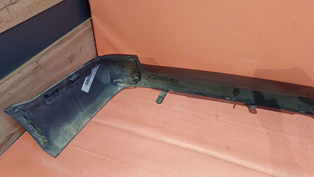 Бампер задній т5 Volkswagen Multivan 2003-2009 парктронік