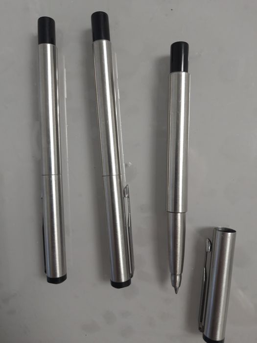 Parker Ручка-роллер Vector 17 Stainless Steel RB 05 022 Паркер