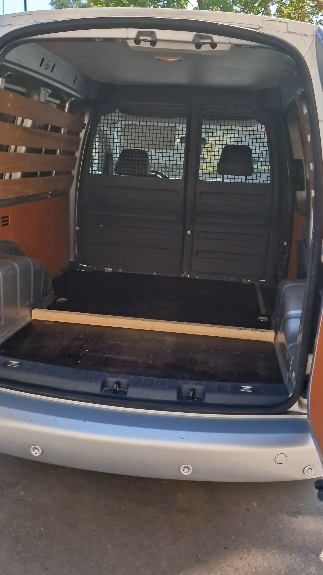 Volkswagen Caddy 1.6TDI Furgon, czujniki parkowania, tempomat