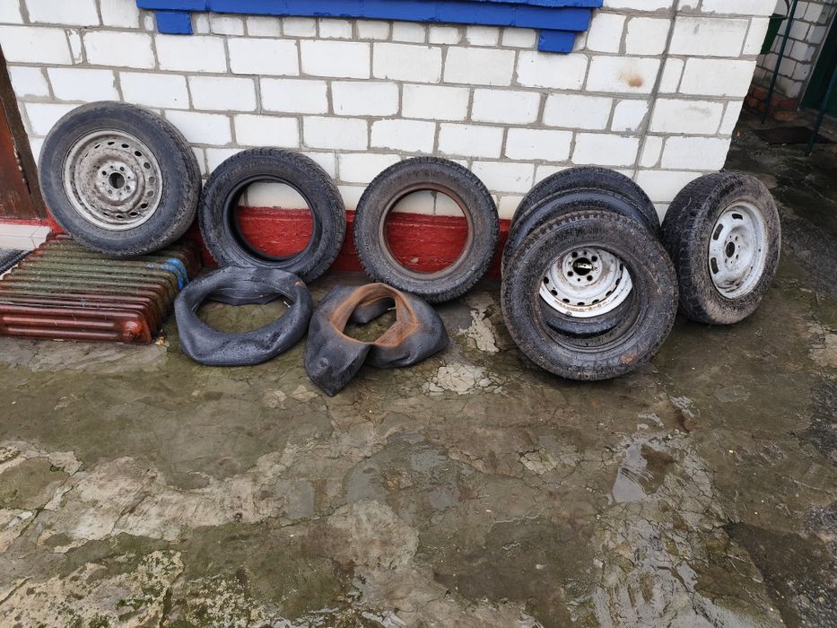 Продам резину і диски на 13