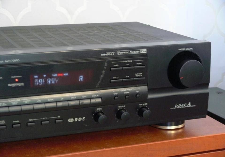Amplituner Denon AVR-700 RDS