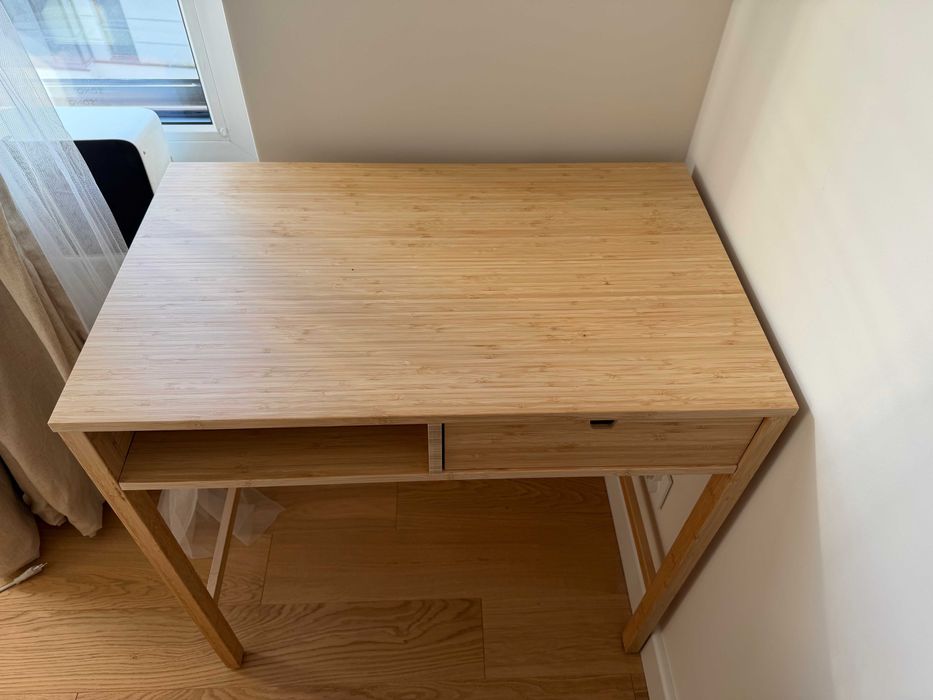 Biurko/toaletka bambusowa IKEA Nordkisa 76x47, jak nowe