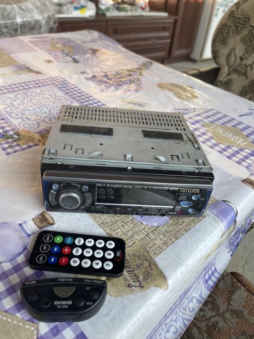 Продаю Aiwa CDC-MP3R Autoradio AUX in MP3 CD