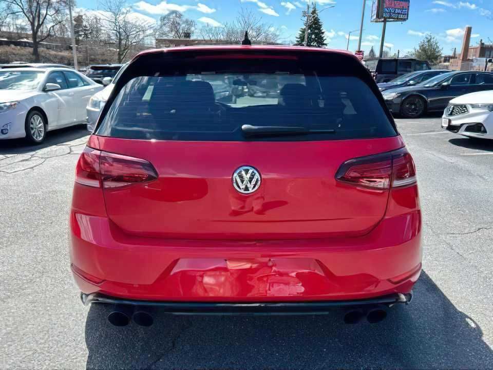 2018 Volkswagen Golf R