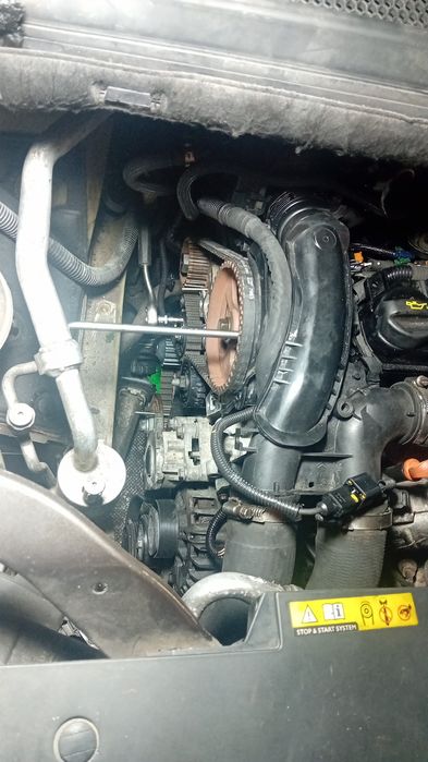 Revisão Automóveis, Disco e Pastilhas ,distribuição, Embreagem.