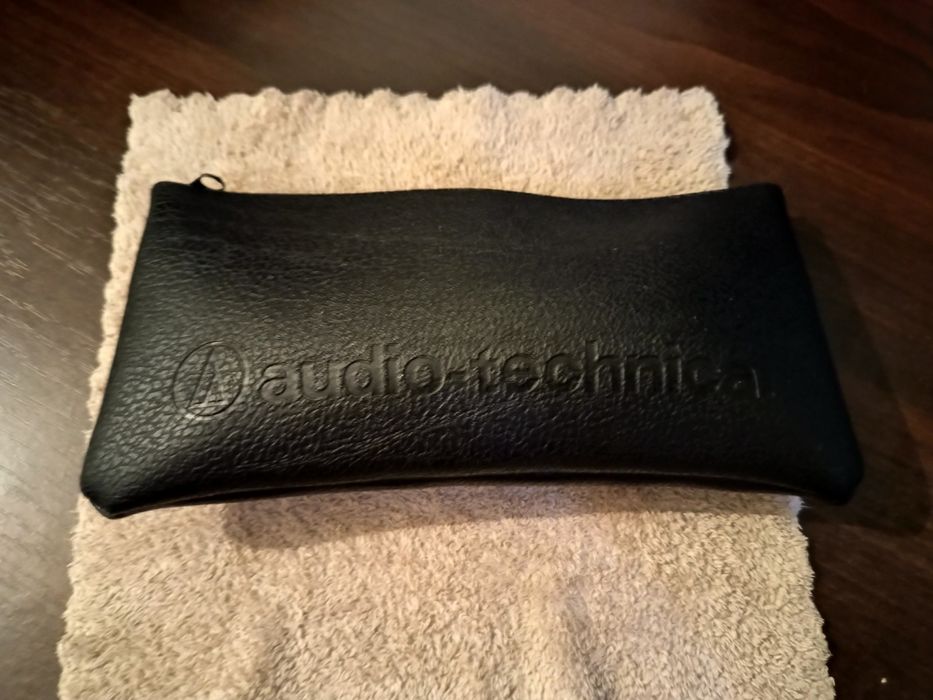 Продам микрофон Audio-technica at2020 новый