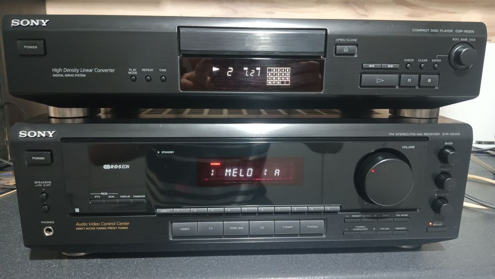 Sony: Amplituner STR-DE 305 oraz Odtwarzacz CDP-XE 200