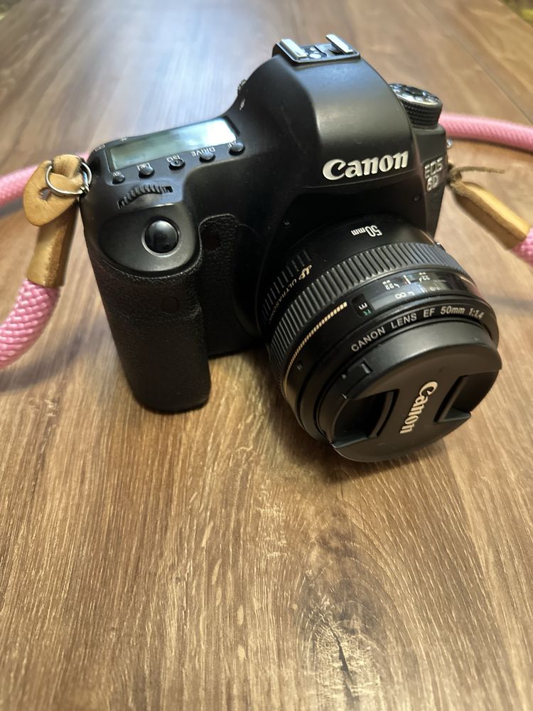 Фотоапарат Canon 6d + Canon 50 mm 1.4