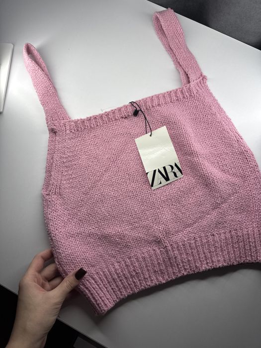 В’язаний кроп від Zara