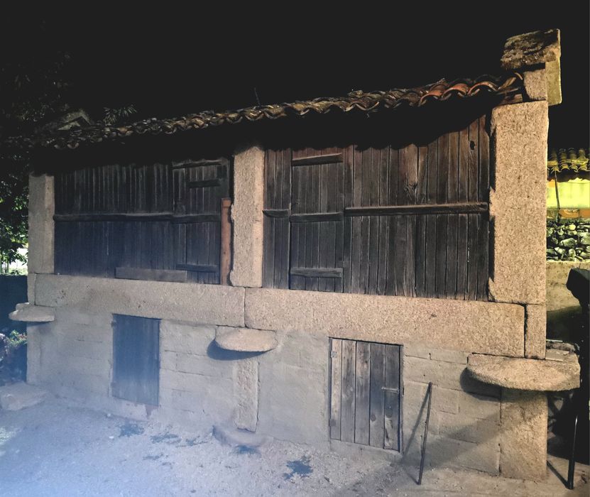 Canastro / espigueiro