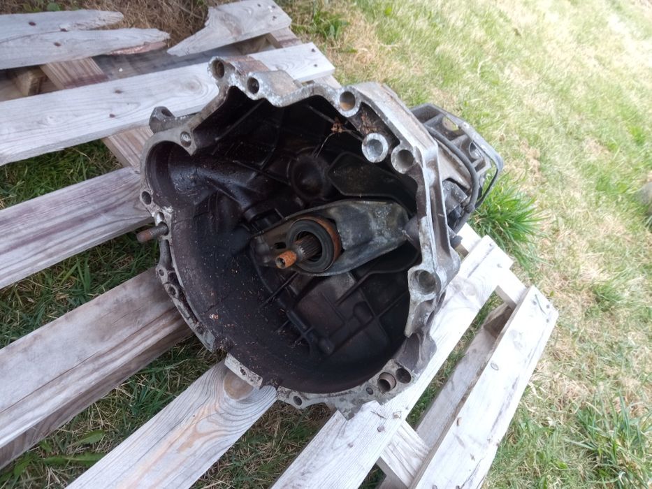 Audi 80 b4 2.0 90 km skrzynia biegów