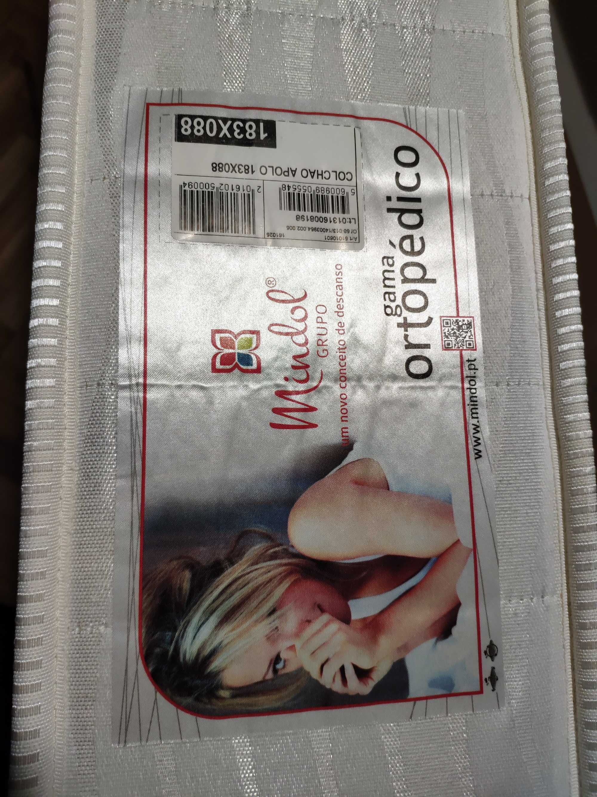 Colchão ortopédico de solteiro em bom estado | 183x88 cm