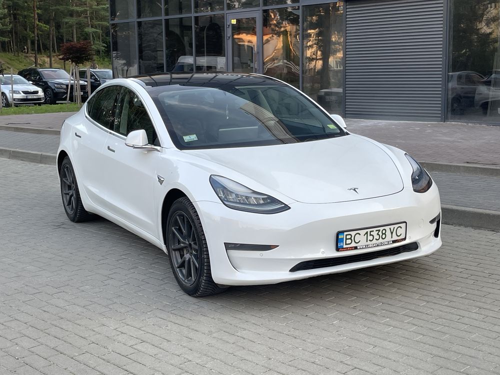 Tesla model 3 Long Range Dual Motor AWD повний привід 75kw
