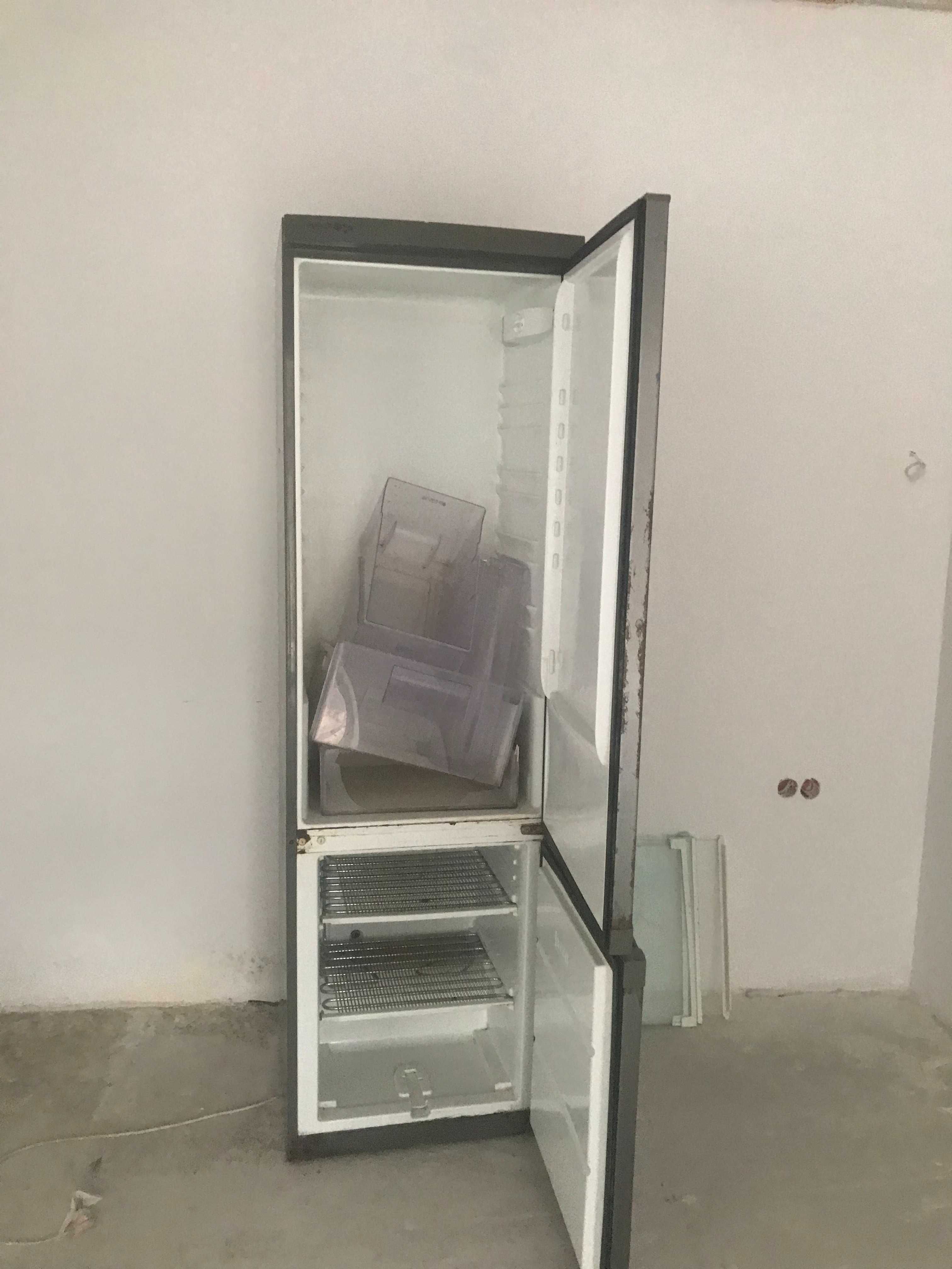 Продам холодильник ZANUSSI