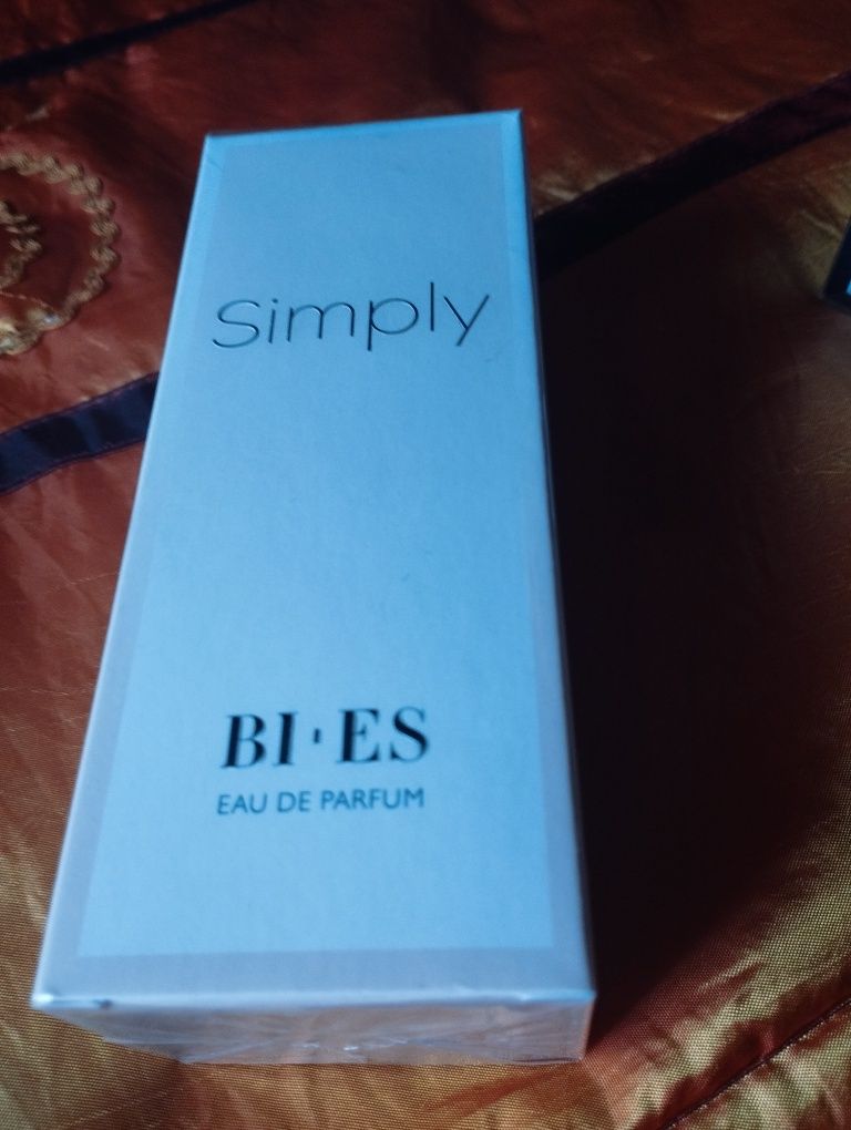 Sprzedam perfumy BI-ES Simply  100ml