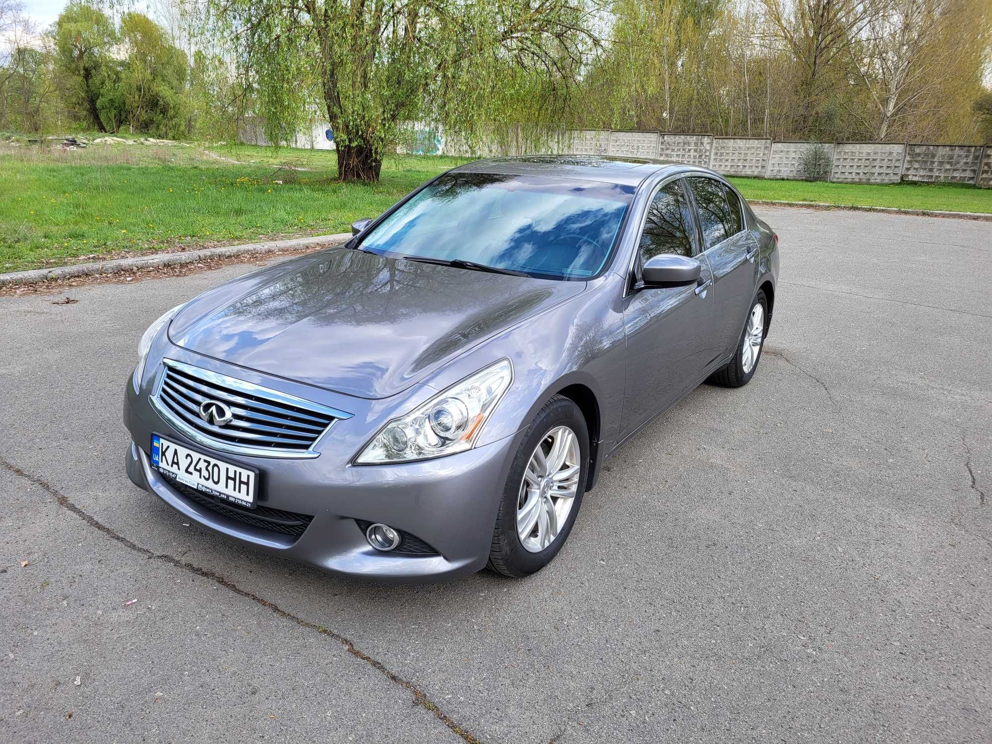 Infiniti G25x 2012 року