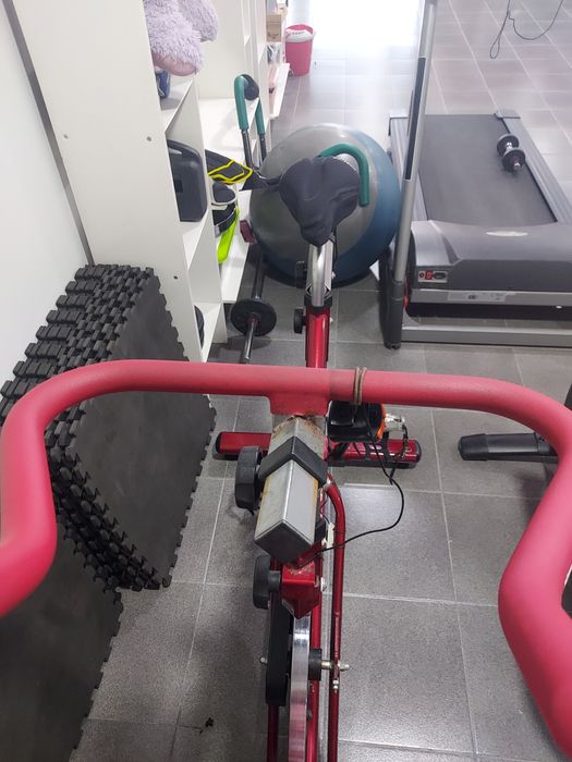 Bicicleta de ginásio