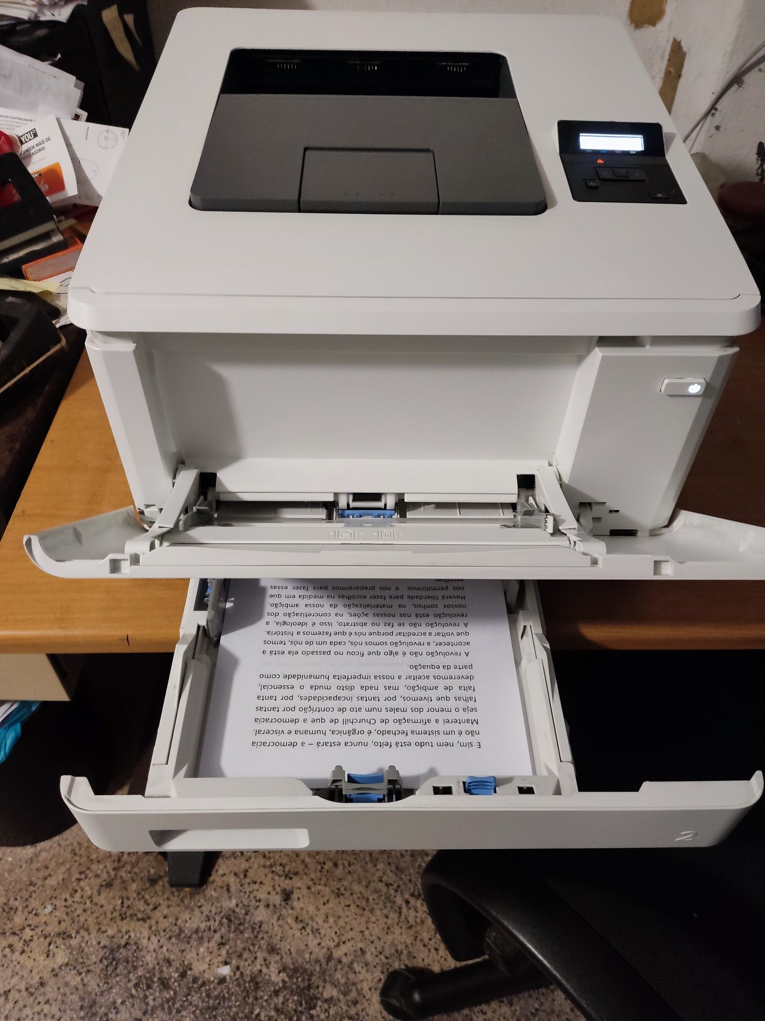 Impressora Laserjet Pro Color M452dn