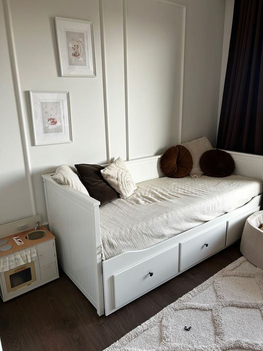 Łóżko Hemnes Ikea z materacami